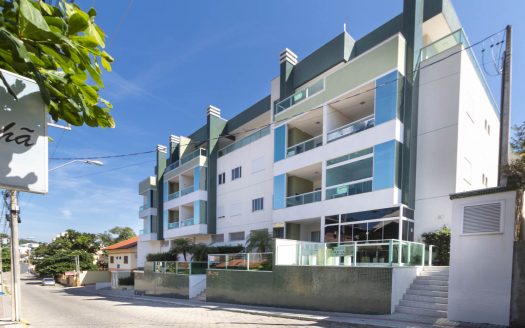 comprar apto 2 quartos em bombinhas