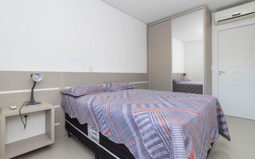 comprar apto 2 quartos em bombinhas