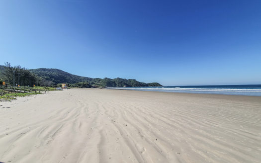 Terrenos a venda na praia de Mariscal Bombinhas